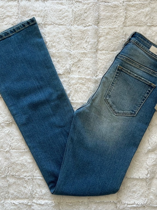 Miss Me NEW Bootcut Jeans 26 Washed Denim Whiskering - Picture 2 of 10